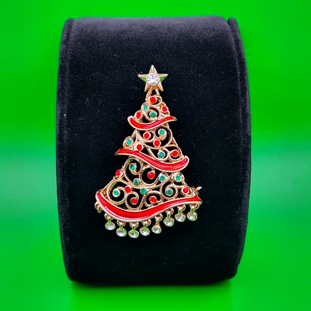 Gold tone Christmas Tree Brooch with Rinestones Ornaments and Enamel red ribbon
